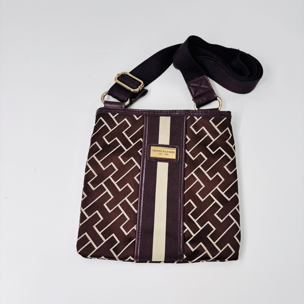 Tommy Hilfiger Garden Classics II-Medium Crossbody Bag-Brown and White Monogram